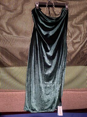 Medium CIDER Chain Halter Cowl Velvet Green Dress